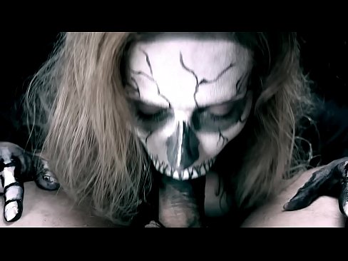 ❤️ Demon cailín sucking coileach lena béal dubh agus shlogtha cum. ❤️❌  Físeán porn  ag ga.moresexmovies.ru ❌️
